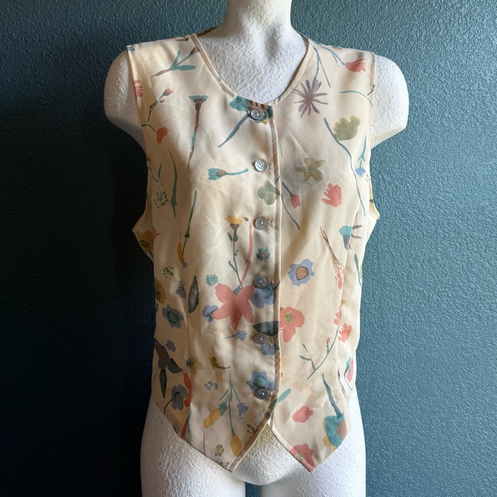 Floral Sleeveless Women's Vest Top Vintage Size Large Yellow Pastel Colors